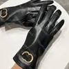 Gants en cuir avec lettres classiques pour femmes, gants chauds d'hiver de styliste, de haute qualité, pour cyclisme en plein air, à cinq doigts