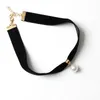 Chokers Simple Vintage Velvet Pearl Choker Short Black Clavicle Collar Necklace Gothic Chokers Necklaces for women 231006