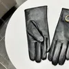 Gants en cuir avec lettres classiques pour femmes, gants chauds d'hiver de styliste, de haute qualité, pour cyclisme en plein air, à cinq doigts