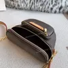 النساء Bumbag M2347 كروس الجسم كيس الكتف M2335 أزياء المصمم الشهير مصمم بني جلدية صدر حقيبة بوم للجنسين حقائب الخصر