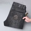 Jeans pour hommes Designer 2023 Nouveau pour la lumière de luxe Édition coréenne Épais Pieds élastiques Slim Fit Jeunes Pantalons bleus et noirs 2YK7