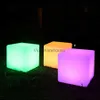 Lámparas de mesa Lámpara de mesa LED con forma de cubo de 10/20CM con batería AAA remota, 16 colores RGB, luz nocturna junto a la cama, barra de luz de escritorio para fiesta de boda YQ231006