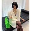 Kvinnors kostymer blazers V-ringbubbla Kort ärm Blazer Kvinnor Y2K Top Korean Fashion Jacka Casual Loose Coats White Black Blazer 231005