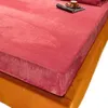 Bedspread WOSTAR Winter warm velvet elastic fitted sheet mattress cover coral fleece bedspread bed linen double bed protector king size 231005