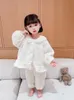 2023 neue Designer-Stil Baby Mädchen Pyjamas Sets Winter Nachtwäsche Kinder Home Kleidung Kinder Pyjamas Korallen Samt Pyjamas Kinder Prinzessin Pyjamas Weihnachtsgeschenk