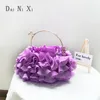 Kvällspåsar dai ni xi lyx Silks Flower Clutch Tote Bag Ladies Bridal Handbag Metal Handle Women Wedding Satin Purse 231006
