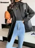 Kvinnors päls faux nerazzurri hösten svart ull blandar lapptäcke läderjacka kvinnor med många fickor långärmad koreansk mode streetwear 231005