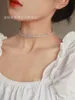 Chokers Designer Novo INS Diamante Incrustado Carta Giratória Luz Luxo e Simples Acessórios de Moda 0ina