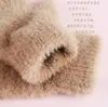 Guanti morbidi e soffici in lana di alta qualità Sci Ciclismo Guanti caldi da viaggio Guanti mezze dita in lana di visone lavorata a maglia invernale