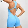 Set attivi 2023 Pad Gilet senza maniche Esercizio Crop Yoga Set Tuta intera Donna Sport Palestra Allenamento Fitness Pantaloncini scrunch Pagliaccetti attiviL231007