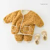 Zestawy odzieży Milancel Zima Zestaw ubrania dla niemowląt zagęszcza parki i pełna długość spodni 2 szt. Wyprost dla dziewcząt Parka Suit 231006