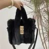 Sonbahar/Kış Yeni Sahte Tavşan Saç Tote Çanta Büyük Kapasite Tek Omuz Çantası Crossbody Çanta Öğrenci Çantası Peluş Sargı Straw Bag Siyah Renk