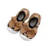 Primeiros caminhantes bonito bebê menina arco princesa sapatos mocassins moccs sapatos franja borracha soled antiderrapante calçado berço 231007