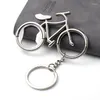 Keychains Creative Bicycle Keychain Bottle Opener Men's Gift Beer Wine Cap Remover Car Key Ring Wedding Party Kitchen Supplies Bar Tool