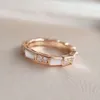 2024 Designer Bulgariiy Bijoux Band Anneaux De Luxe Mode Femmes Blanc Fritillaria Serpent Os Qualité 18k Rose Or Diamant Couple Bague