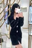 1003 L 2023 Runway Dress V Neck Long Sleeve Dress Empire Black varumärke samma stil klänning Flora tryck högkvalitativ kvinnors kläder Changji