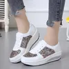 Geklede schoenen Platform sneaker Casual gevulkaniseerde bling dames sneakers Basket Femme Chunky Walking 231006