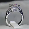 Cluster Rings Handmade Asscher Cut 6CT Lab Diamond Ring 925 Sterling Silver Bijou Engagement Wedding Band för Women Bridal Party J272P