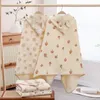 Asciugamani Accappatoi Quattro strati di garza di cotone Asciugamano da bagno per bambini Accappatoio per bambini Asciugamano con cappuccio con orecchio Asciugamano per assistenza sanitaria per bambini Coperta da nuoto 231007