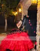 Mexique Veet noir Rougettes rouges quinceanera hors de la robe de bal de broderie épaule douce 16 robes vestidos