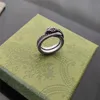 Diseñadores de lujo Anillo de pareja Joyería de moda Mujeres Hombres Hip Hop Anillos Amantes Patrón creativo Retro Serpiente Anillo para Lady Party Gif254w