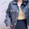 Kvinnors varumärkesjacka Luxury Metal Buckle Leather Coat Women's Fashion All-Match Sheepskin Pocket Bomber Jacket Casual