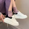 Designer kalvskinn överdimensionerade plattformskor mens trippel vit svart chock rosa frodig röd arbetar blå sammet lyxiga avslappnade sneakers läder kvinnors tränare US 5-11