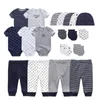 Kleidungssets Kiddiezoom Babykleidungssets für geborene Jungen und Mädchen, Säuglingsbodys, Hosen, Hüte, Handschuhe/Lätzchen, Unisex-Kleidung, Bebes 231006