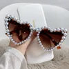 Lunettes de soleil en forme de cœur pour femmes, monture en perles, rose, tendance, œil de chat, nuances de plage, UV400