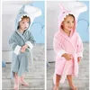 Handelsrockar 2-6 år Baby Robe Cartoon Hoodies Girl Boys Sleepwear Godkvalitet badhanddukar barn mjuk badrock pyjamas barnkläder 231007