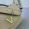 Designer-Tasche, luxuriöse Damen-Umhängetaschen, Handtasche, Designer-Umhängetasche, Geldbörse, Damen-Geldbörsen, hochwertige einfarbige Baguette-Mode-Abendtasche aus Leder