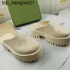 Nieuwe 23ss Designer Sandalen Luxe Platform Slide Holle modemerk Patroon Slippers Transparante materialen Sandaal Rubber Flats dames herenslipper