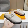 Pantofola di design Accoglienti sandali piatti Pelle di vitello Ciabatte Zoccoli Denim Stampa di lettere Comfort Scarpe casual Piattaforma Lusso Facile Sandalo moda donna soffici graffi di scarpe 4v