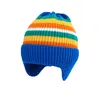 M676 Nuovo Autunno Inverno Capretti Del Bambino Cappello Lavorato A Maglia Arcobaleno Della Banda Carino Paraorecchie Caps Bambini Cranio Berretti Delle Ragazze Dei Ragazzi Cappelli Caldi