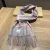 Mode stijlvolle dames kasjmier designer sjaal volledige letter bedrukte sjaals luxe soft touch warme wraps met tags herfst winter lange sjaals met doos
