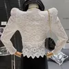 Blusas femininas botão renda bordado gancho flor camisa inferior blusa 2023 outono/inverno sexy com decote em v estilo fino ajuste versátil topo