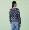 2023 HOTSALES DESIGNER italienska höstkvinnor tröjor Bokstäver långärmad aktiv broderi stickkläder vinterkläder