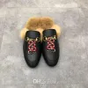 Slipisti invernali di lana inverno classico designer classico pigro piatto baotou infrasoli 100% in pelle Slides in pelle scamosciata Lettere da cuovo da uomo in metallo con pellicce da donna di grandi dimensioni 34-41