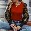 Blusas de mujer Mujer Primavera Otoño Top Blusa de malla transparente para mujer Estampado de leopardo Cuello redondo Camiseta ajustada de punto de manga larga para ir al trabajo