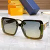 Le designer de luxe Lunettes de Soleil a conçu des lunettes de soleil dégradées pour hommes et femmes, monture en plaque, cadre rectangulaire, symbole de jambe, motif de vacances, voyage Z2589E