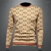 Maglioni da uomo Autunno Fashion Design maglione jacquard lavorato a maglia inverno lusso casual a righe uomo caldo lana 5XL