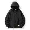 Mensjackor 2024 Summer Jacket Män Thin Light Hooded Sun Protection Coat Black White Polyester Plus Size Streetwear kläder