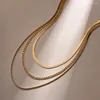 Kedjor allme cool 18k guld pvd pläterad rostfritt stål anti plåt tre lager blad figaro kedja halsband för kvinnor man unisex