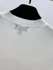 Женские свитера 2023 с квадратным вырезом из трикотажа удобны и сочетаются со всем