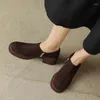 Robe chaussures 2023 automne mocassins en cuir véritable français bout rond talon épais hiver femmes pompes talons hauts pour la main