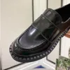 2023 P Sandallar Lüks Tasarımcı Elbise Ayakkabı Stil Kadınlar Stiletto Loafers Deri Deri Ayak Tip Çizgili Tek Ayakkabı 35-42