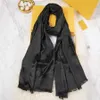 2021 Mode Bandana Lettres de luxe Imprimer Foulards Femme Marque Cachemire et Foulards en soie pour femmes 8colors grande taille Châle hijab Hi248O