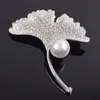 Spille con strass di perle di fascia alta Designer di stile europeo e americano Fiori di foglie di ginkgo Fiori di petto retrò Accessori di gioielli