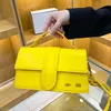 Diseñadores Bolsos Bolso de hombro de moda Bolso cruzado Nuevo color sólido Moda Bolso de hombro largo y portátil Mujeres Bolsos de calidad superior Bolso de estilos de otoño e invierno