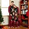 Familjsmatchande kläder Patpat Pyjamas sätter Merry Christmas Letter Antler Print Plaid Splice For Flame Resistant 231007